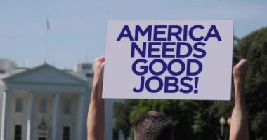 Amerika 'nın Beyaz Saray' ın önünde İyi İş Bulmaya İhtiyacı Var