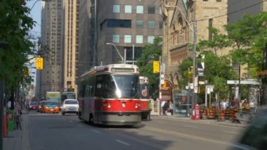 King Street Toronto Arabaları