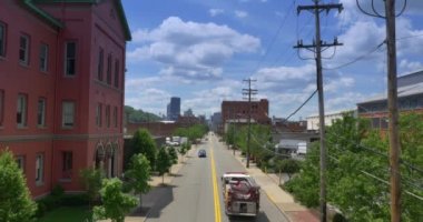 4 k atış Pittsburgh Smallman Sokağı'nın kurulması