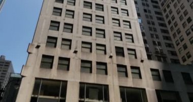 4k Chrysler Building Tilt Up Shot Kurma
