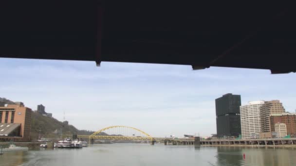 4K Smithfield Street Bridge em Pittsburgh 4206 — Vídeo de Stock