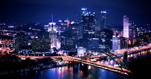 Panorama Pittsburgh, jak je patrné z vrcholu mount washington. — Stock video
