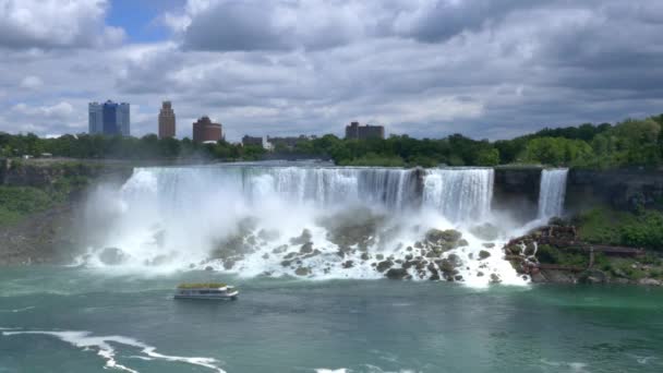 4K Esting Shot of American Falls in New York — стоковое видео