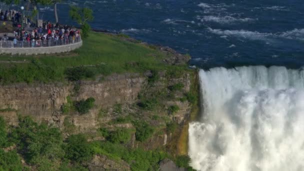 Tourists View Niagara falls — Stock Video