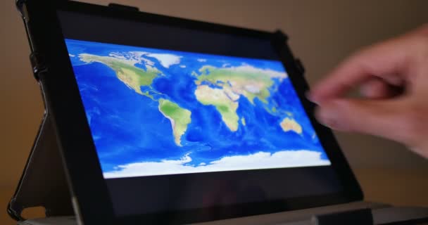 4K Examine a Map on an iPad 4262 — Stock Video