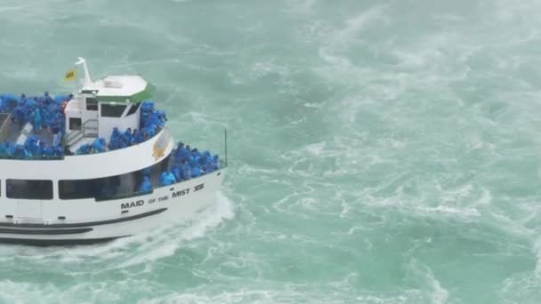 4k Maid of Mist łodzi turystycznych w Niagara Falls — Wideo stockowe