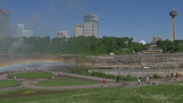 4 k toeristen bij de Niagara Falls — Stockvideo