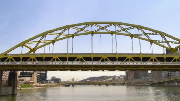 4k Fort Duquesne brug 4242 — Stockvideo