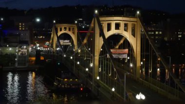 4k Roberto Clemente Köprüsü Gece