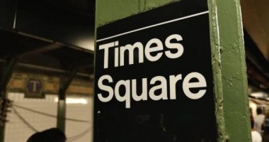 4k Times Square Metro İstasyonu