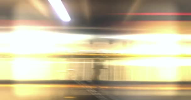 4k stilisierte U-Bahn kommt am Bahnhof an — Stockvideo