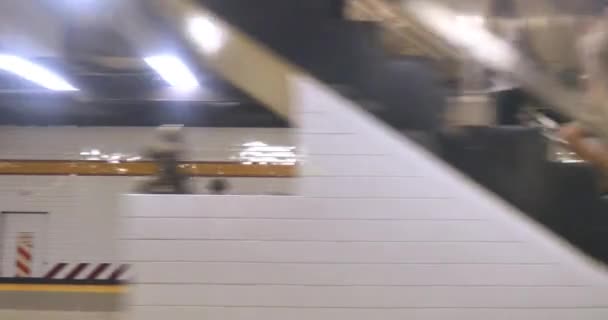 4k New York Metro İstasyon Pov Bırakır — Stok video