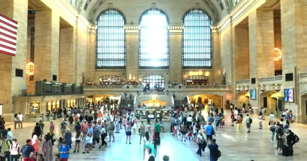 New York City - Circa juli 2014 - ett upprättande av skott av inre av Grand Central Station i New York City. — Stockvideo