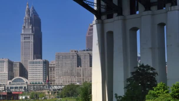 4K Skyline de Cleveland que estabelece tiro — Vídeo de Stock