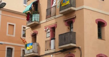 İspanyol tarzı konut binası,