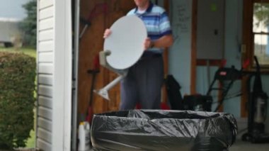 4k ev uydu anteni at