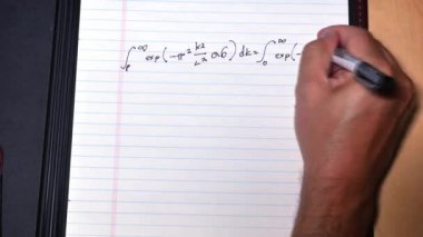 4 k yazılı matematik formülü karmaşık
