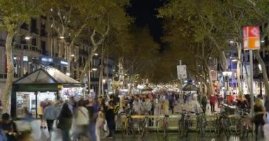 Barcelona 'daki La Rambla Caddesi.