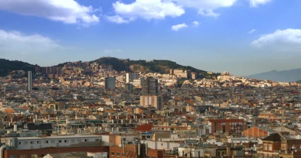 Barcelone depuis le sommet de la colline Montjuïc — Video