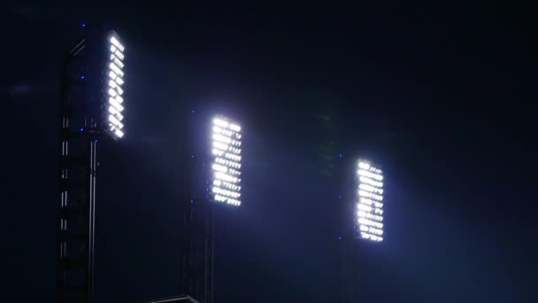 4 luzes de Estádio de k — Vídeo de Stock