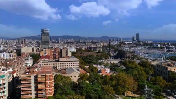 Barcellona dalla cima della collina di Montjuascar c — Video Stock