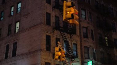 tipik new York'taki apartman