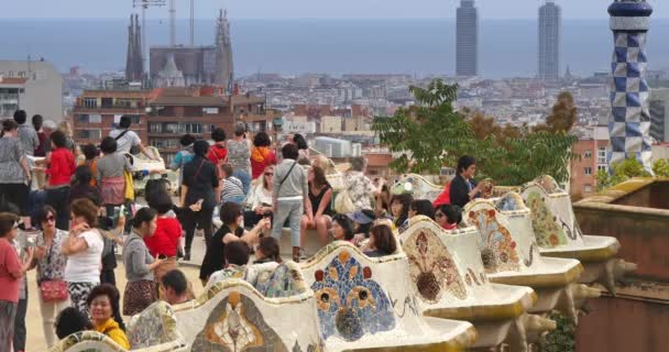 Tourists  at Park Güell — Stock Video