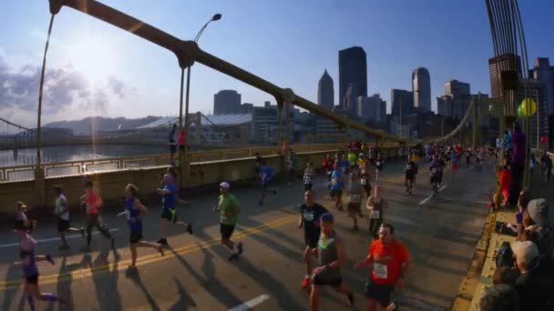 2015 dick's sportartikelen Pittsburgh marathon — Stockvideo