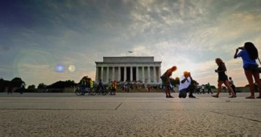 Lincoln Anıtı alacakaranlıkta kurulması bir çekim.