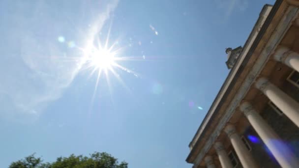 Založení zastřelil starého hlavní na Penn State Campus. — Stock video