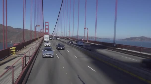Rückansicht Fahrt über Golden Gate Bridge — Stockvideo