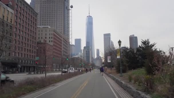 Trilha de bicicleta de equitação POV em Manhattan — Vídeo de Stock