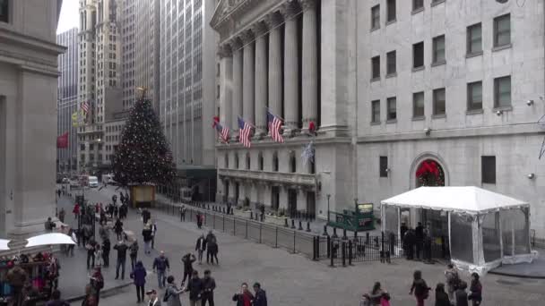 New York Stock Exchange Entrance Establishing Shot — Stock Video