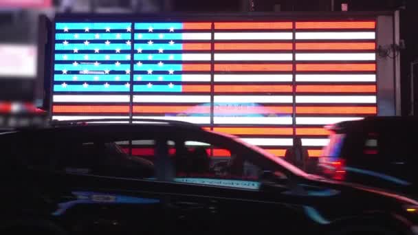 Amerikanska flaggan på Times Square — Stockvideo