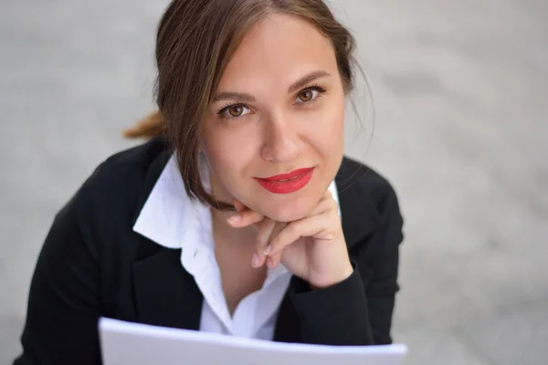 Beauté souriante fille d'affaires (professeur, étudiant, écolière ) Photo De Stock