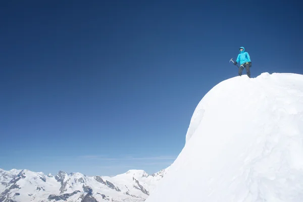 Mountaineer kvinnor på toppen av en — Stockfoto