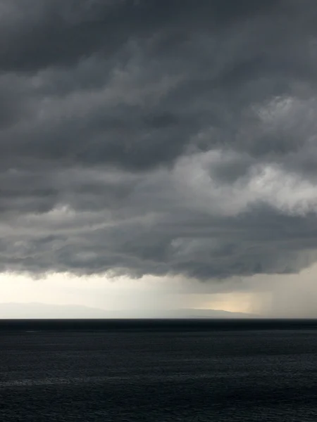 Storm över havet — Stockfoto