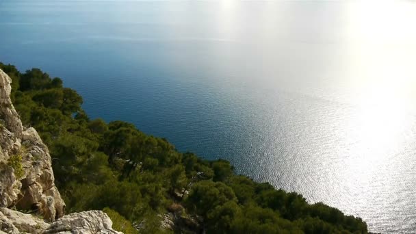 Mediterrane kustlijn weergave — Stockvideo