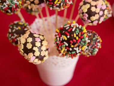 Cakepops sprinkles ile yakın çekim