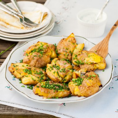 Avustralya kaza sıcak patates ile ekşi krema 