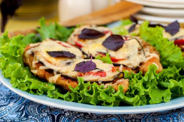 Tavuk patlıcan Parmigiana