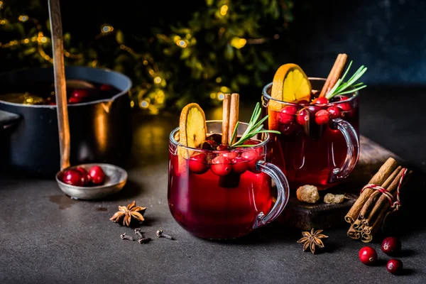 Vánoční Pomerančové Brusinkové Svařované Víno Kořením — Stock fotografie