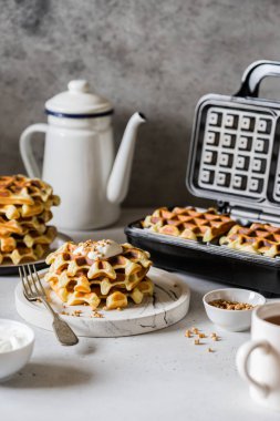 Waffle Maker 'da Pişirilen Waffle' lar, metin için alanı kopyalayın