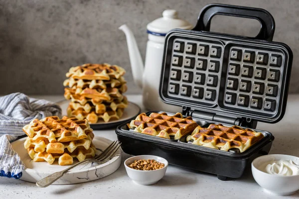 Waffles Being Baked Waffle Maker — Stock Photo, Image
