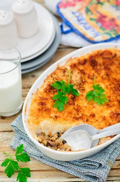 Hachis Parmentier, French Version of Shepherd 's Pie — стоковое фото