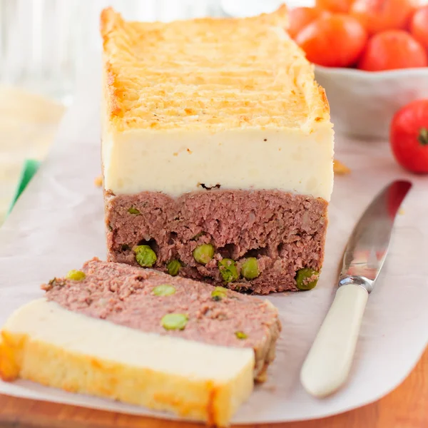 Köttfärslimpa med Cheesy potatismos — Stockfoto