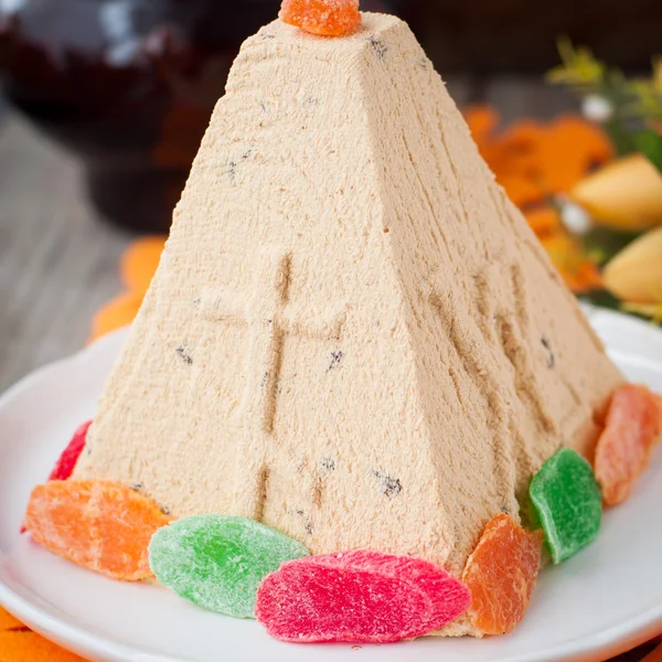 Caramelo cuajada Paskha, tradicional postre ruso de Pascua — Foto de Stock