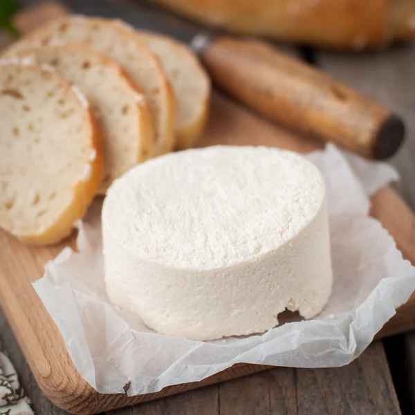 Goat Cheese with Bread — Stock Photo, Image