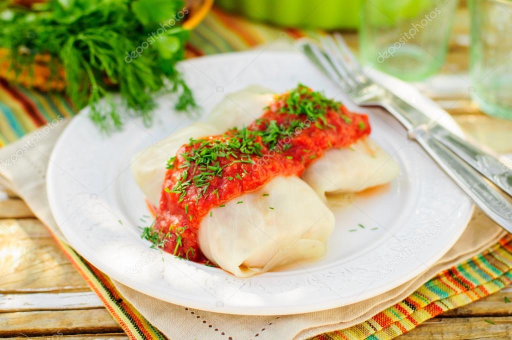 Cabbage Rolls with Tomato Sauce and Dill