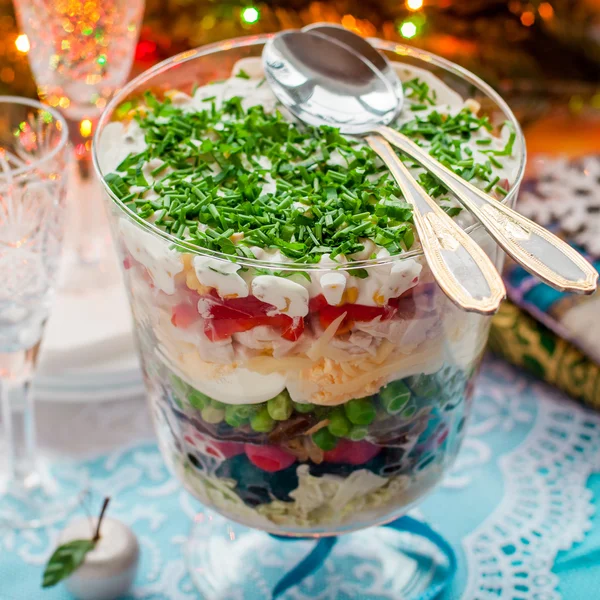 Рождественский салат — стоковое фото